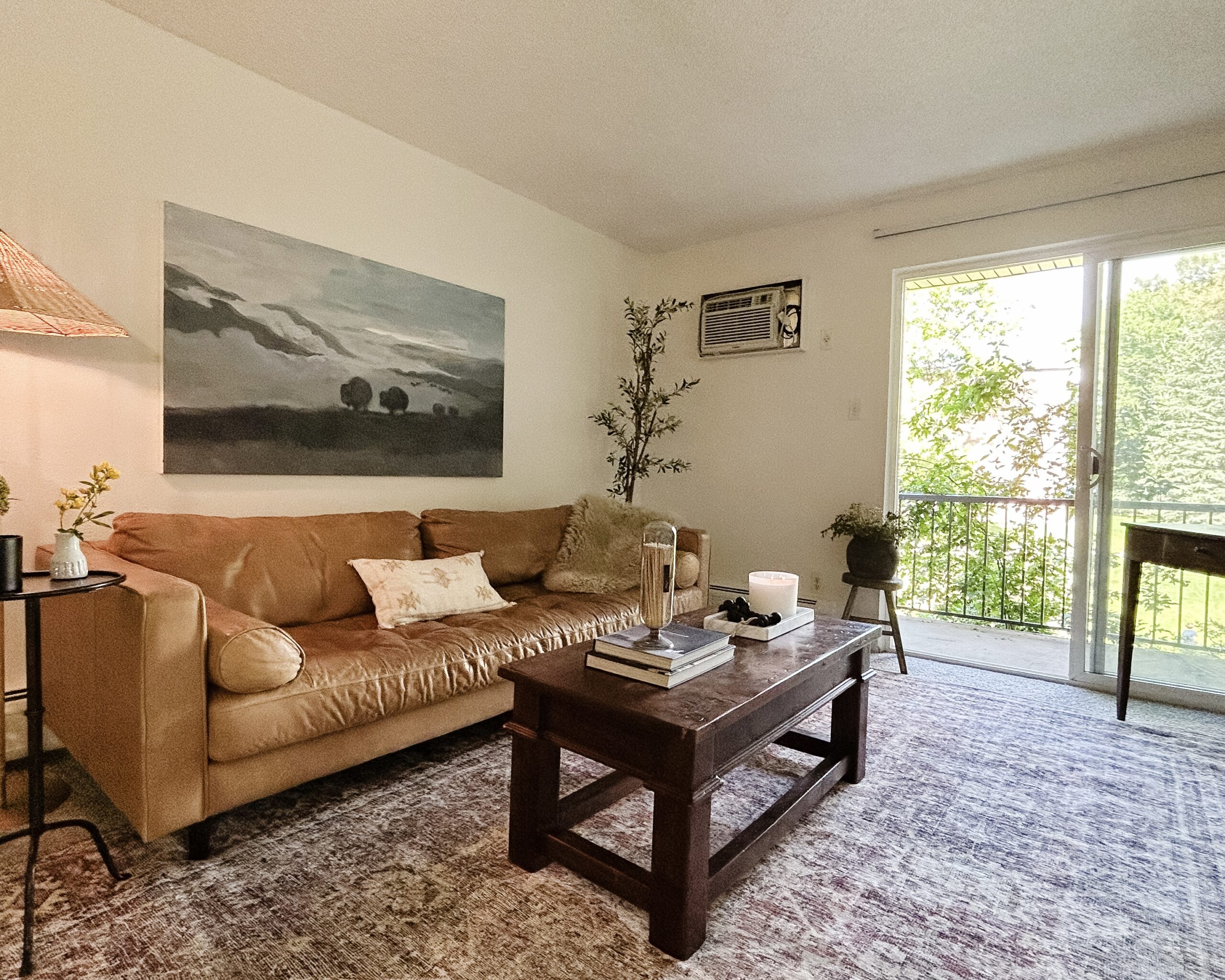 Golden Condo with Resort Amenities